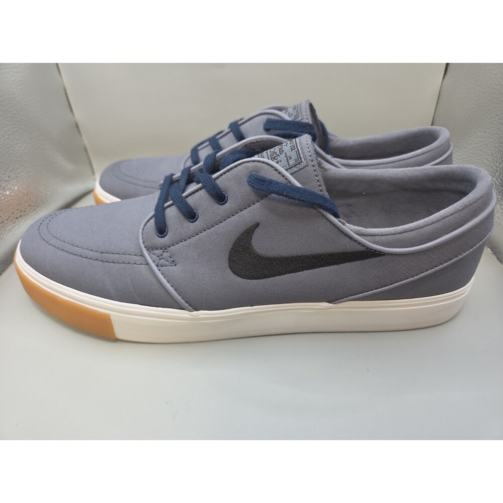 Nike Zoom Stefan Janoski Canvas Mens 12 Gray Black Gum Skate 615957-025 EUC